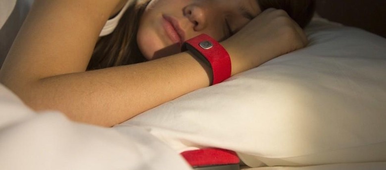 Pillow Talk wearable lets long-distance couples share their heartbeat