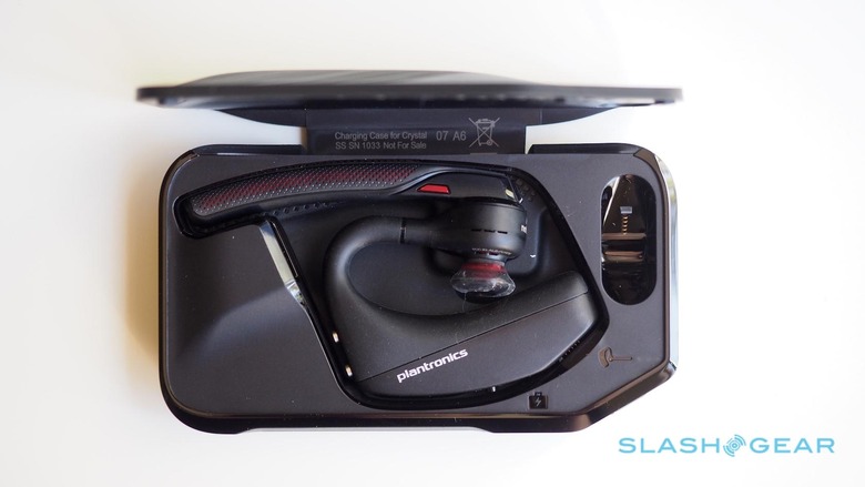 plantronics voyager legend vs plantronics voyager 5200 specs