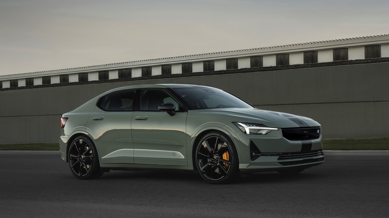 Polestar 2 BST Edition 230 Gives Sleek EV A Design Upgrade – SlashGear