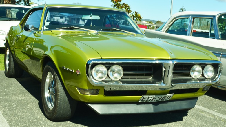 1968 Pontiac Firebird parked frontend