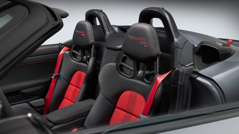 Photo of Porsche 718 Spyder RS