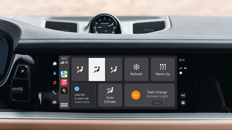 apple carplay on porsche infotainment screen