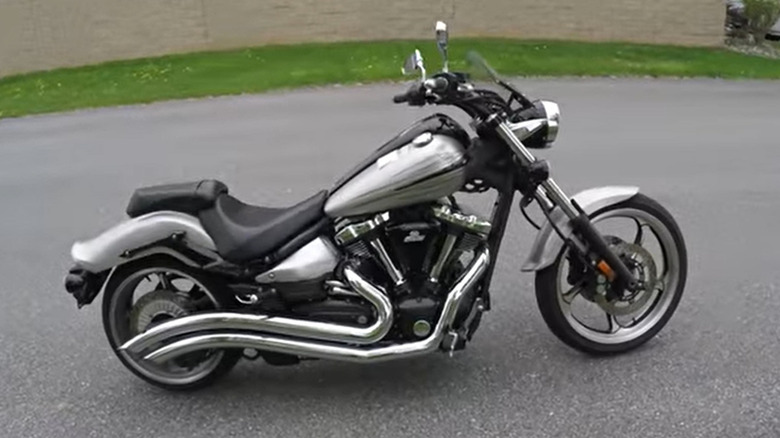 Silver Yamaha Raider 1900