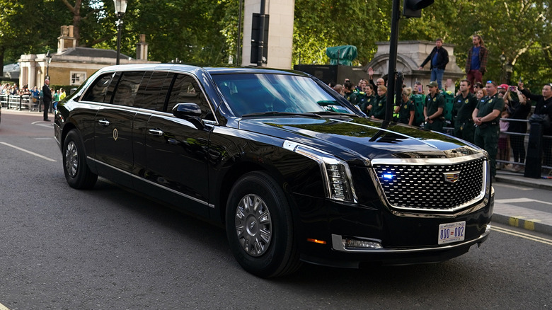 biden limo queen funeral