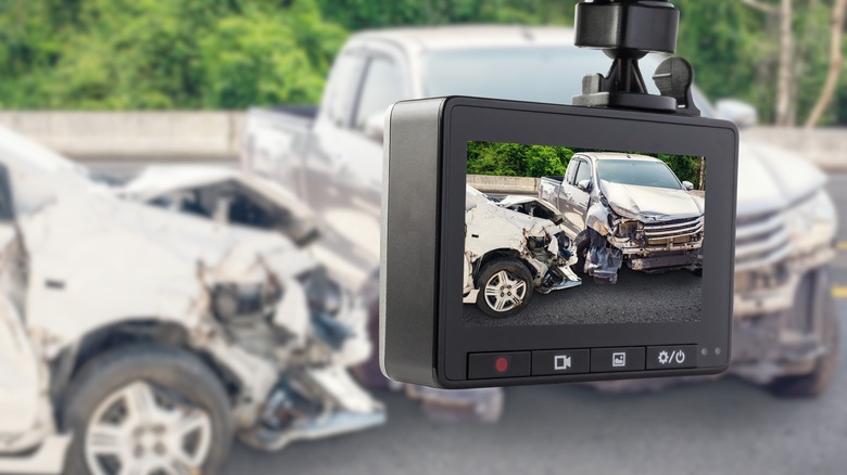 https://www.slashgear.com/img/gallery/protecting-yourself-on-the-road-why-a-dashcam-is-a-must-have-upgrade-for-your-car/evidence-in-case-of-an-accident-1702149298.jpg
