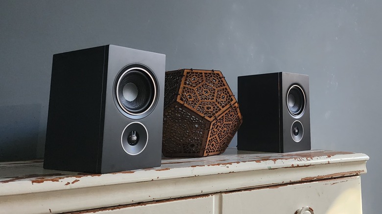 PSB Speakers Alpha iQ streaming powered Speakers with BluOS