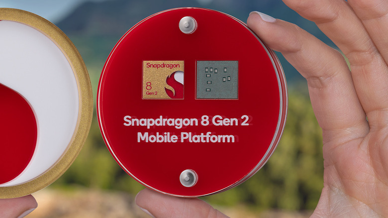Qualcomm's Snapdragon 8 Gen 2 Wants To Give Your Android Flagship Phone An  AI Edge