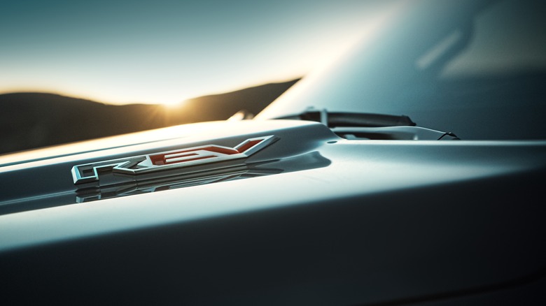 RAM REV truck logo