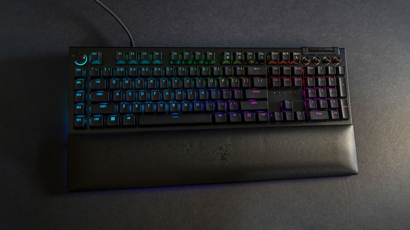The New Gaming Keyboard KING?!  Razer BlackWidow V4 Pro Review 