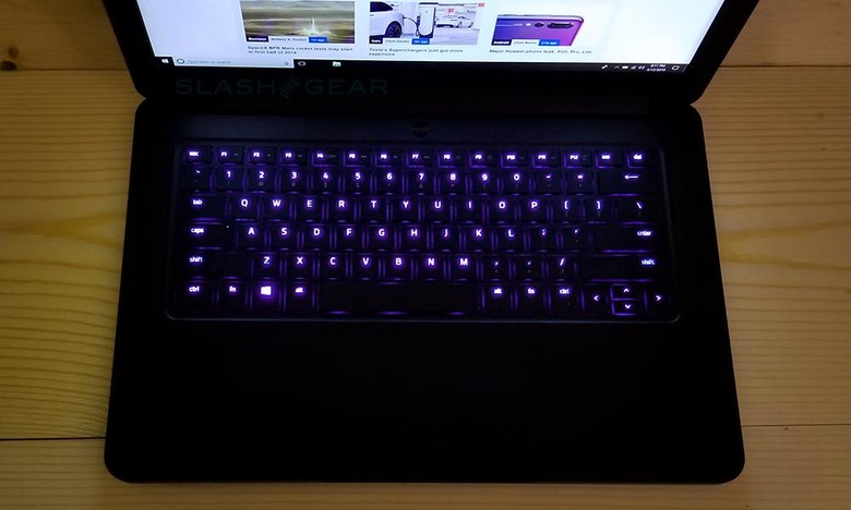 Razer Blade Review: A Colorful, Ultraportable Gaming Beast - SlashGear