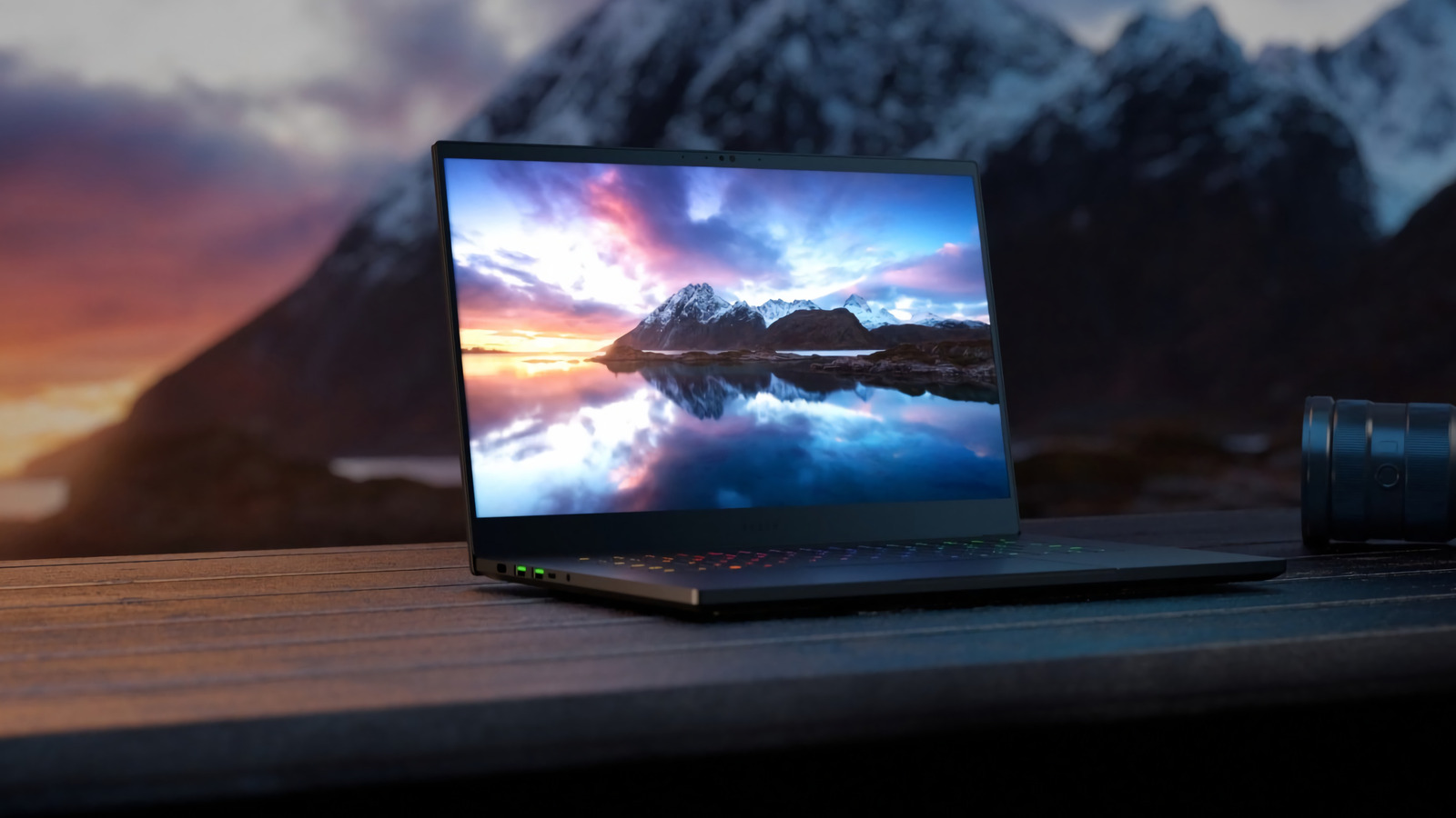 O Blade 15 da Razer é o primeiro pc OLED de 240Hz, mas suas especificações não são os números mais chocantes