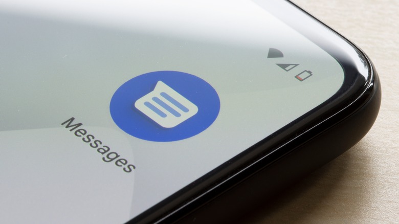 Android smartphone messages app