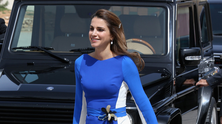 Queen Rania of Jordan exits her G-Class