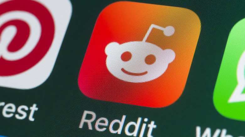 Icon of the Reddit app