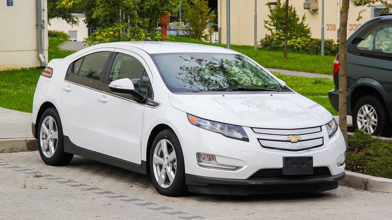 Chevrolet Volt in white trim.