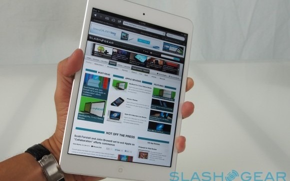 ipad_mini_in_hand-580x402