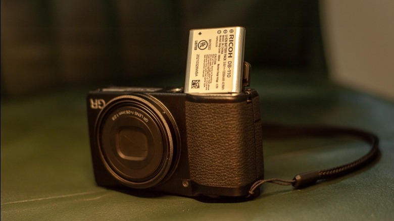 Ricoh GR IIIx Battery