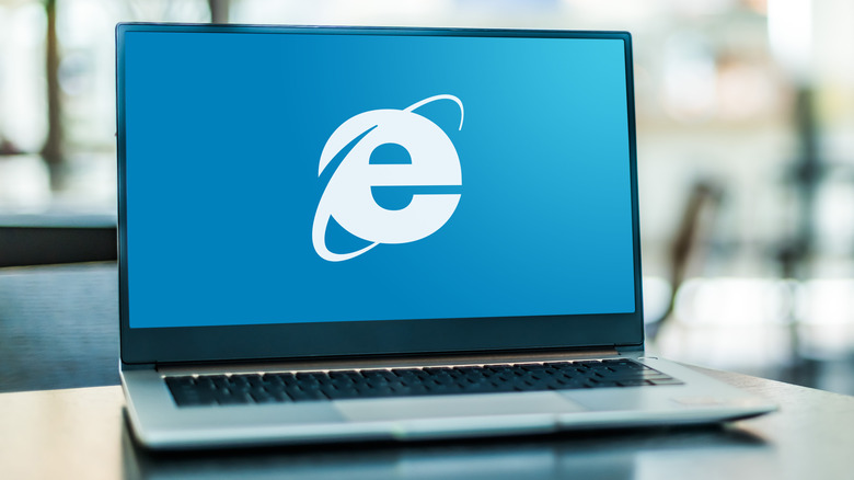 Laptop with Internet Explorer
