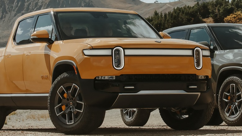 rivian r1t truck