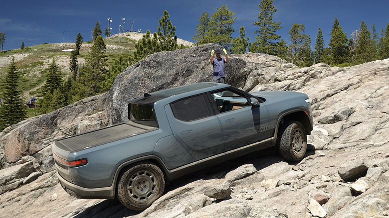 2026 Rivian Gen 2 Quad-Motor rock crawling at Donner Pass
