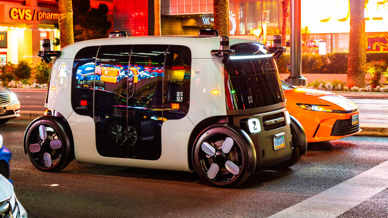 zoox autonomous taxi in vegas