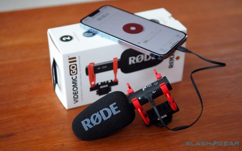 Rode VideoMic GO II plugged into iPhone