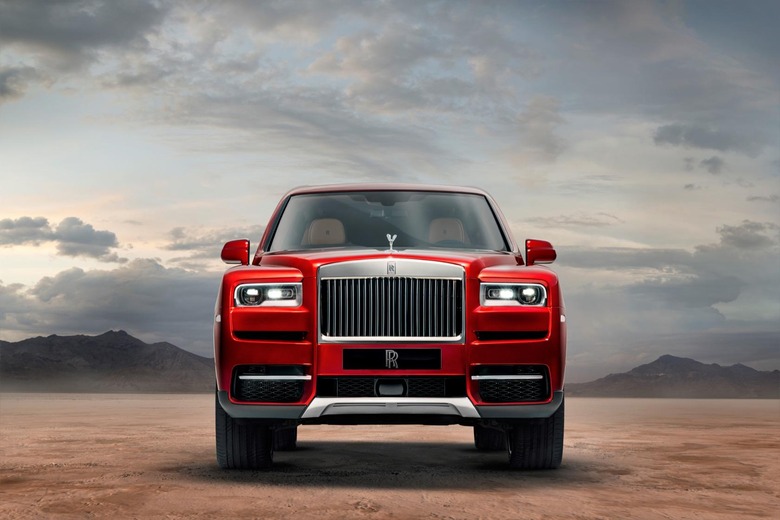 2019 Rolls-Royce Cullinan Revealed: The New Super-SUV - SlashGear