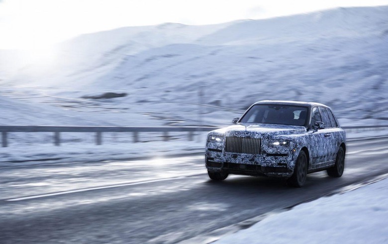 2019 Rolls-Royce Cullinan Revealed: The New Super-SUV - SlashGear