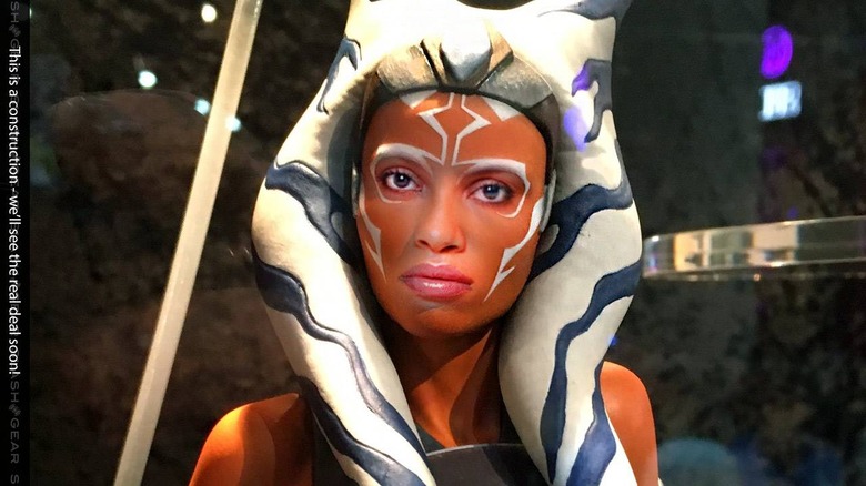 Who Is Ahsoka Tano in Star Wars? How The Mandalorian Season 2 Episode 3 Set  Up a Beloved Character