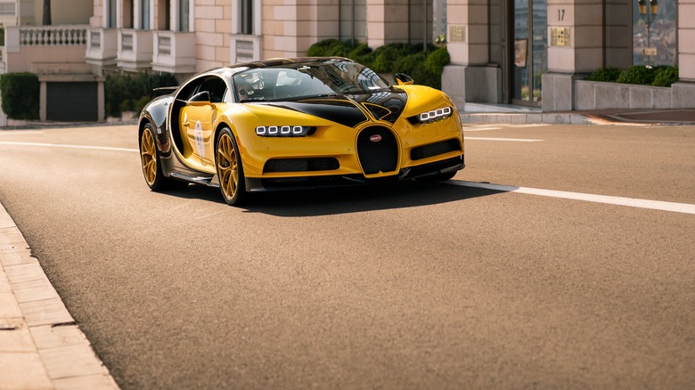 Bugatti Monaco street
