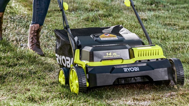 Ryobi 18V Dethatcher/Aerator on grass