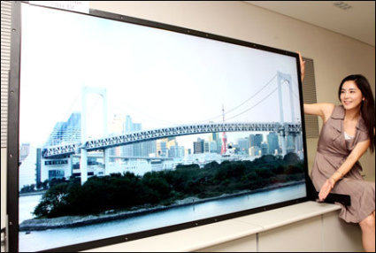 Samsung UHD 82-inch LCD