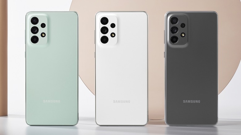 Samsung Galaxy A73 5G color options.
