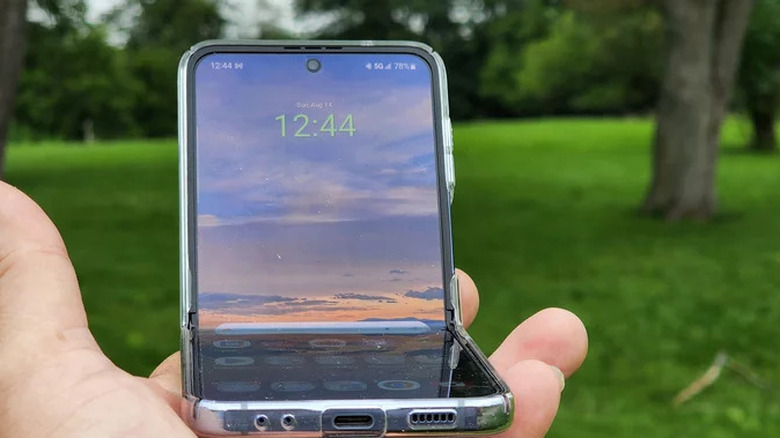 Galaxy z flip 4