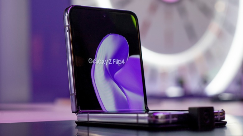Samsung Galaxy Z Flip 4 phone upright