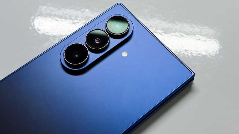Camera lenses on Samsung Galaxy Z Fold 7.