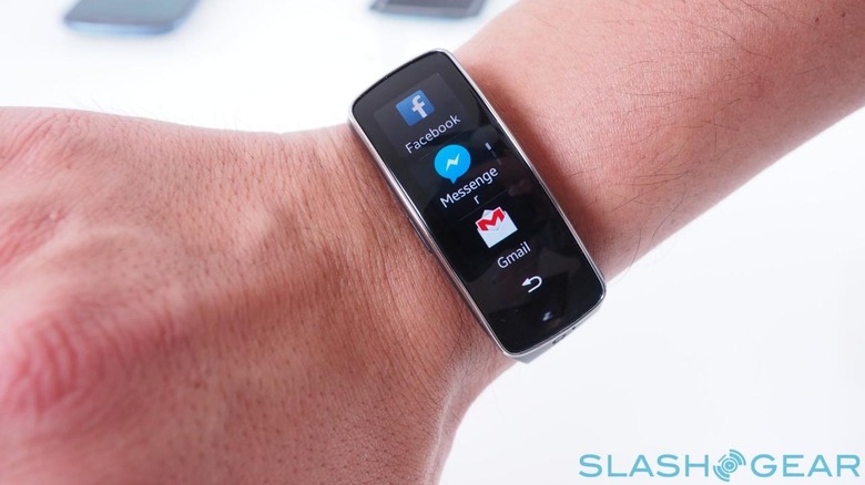 Samsung gear fit 2 pro shop whatsapp notifications