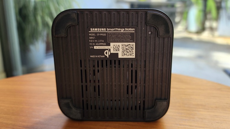 Samsung SmartThings Station bottom side