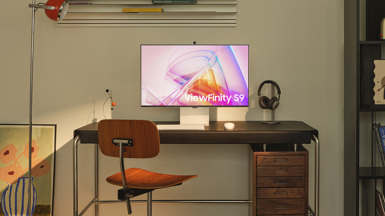 ViewFinity S9 wide shot