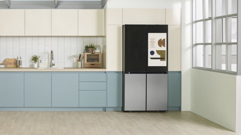2023 Samsung Family Hub Plus Bespoke refrigerator