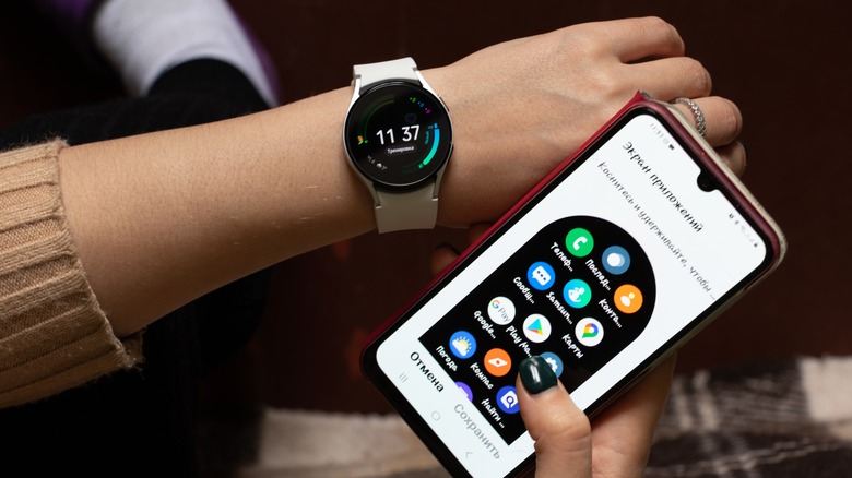 Samsung Galaxy Watch 4 with a Samsung smartphone