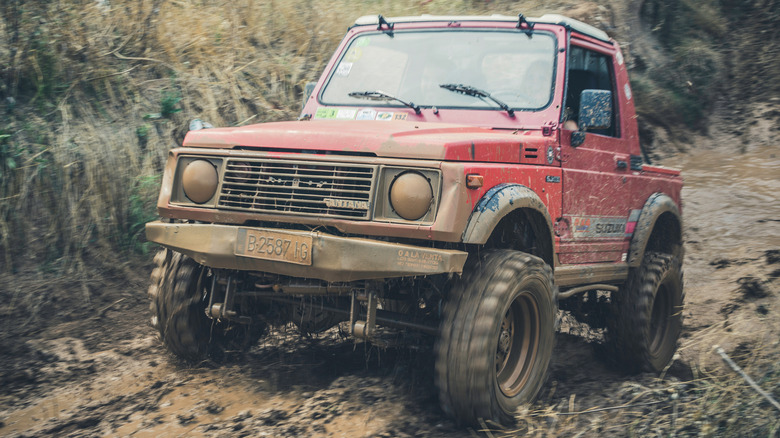 Suzuki Samurai off-roading