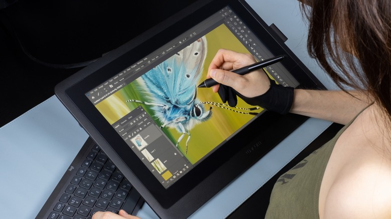 Illustrating on a tablet in Adobe Photoshop