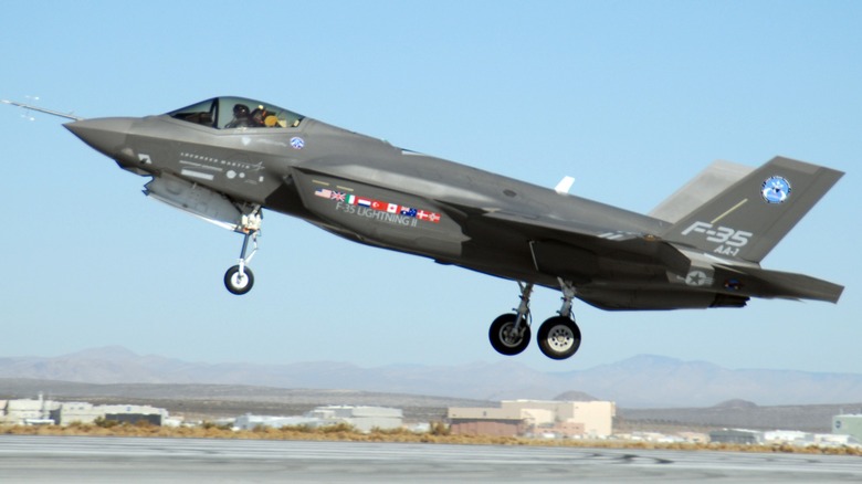An F-35 Lightning II taking off from Edwards Air Force Base, California, in 2008