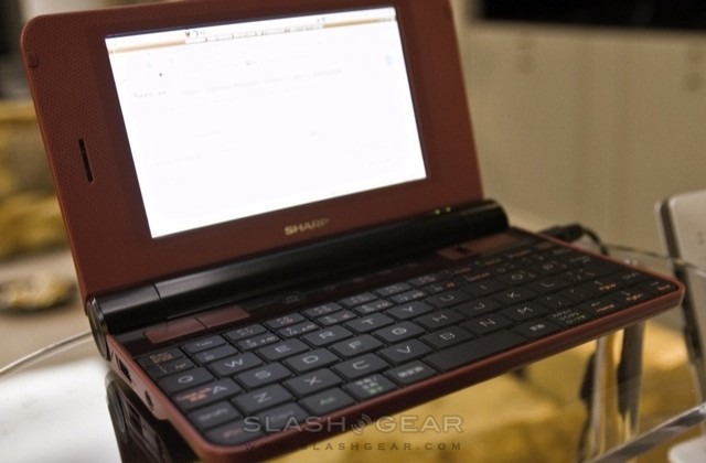Sharp Netwalker PC-Z1 Hands-On - SlashGear Sharp Netwalker PC-Z1 Hands-On - SlashGear