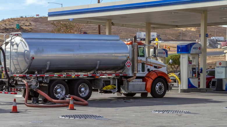 A gas tanker trunk servicing the Arco gas station on D Street in Victorville, California.