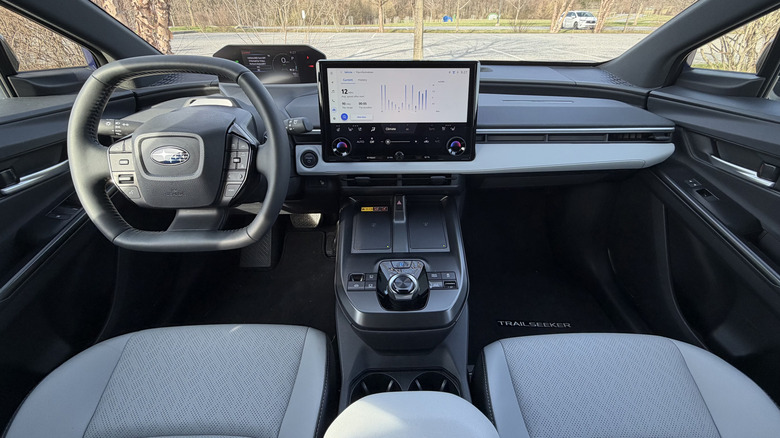 Subaru Trailseeker interior