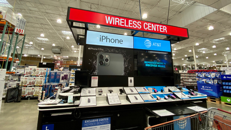 A Costco Phone Kiosk In 2019