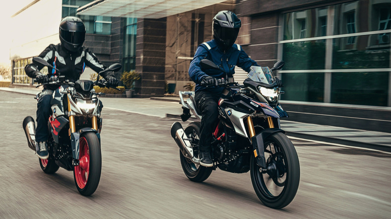 Motorcyclists riding BMW's entry level G310R model that needs 87 AKI fuel