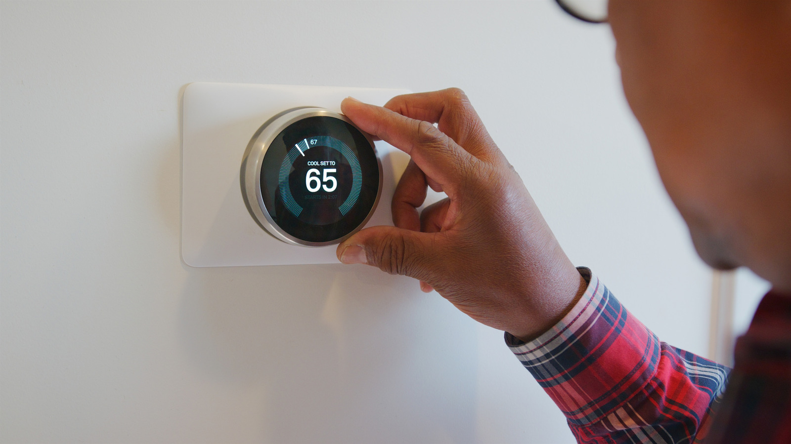 Should Your Upstairs Thermostat Be Lower Or Higher Than Downstairs In Winter?